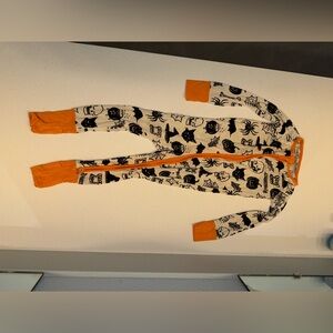 Little sleepies zippy 2T in GUC for being used Halloween print